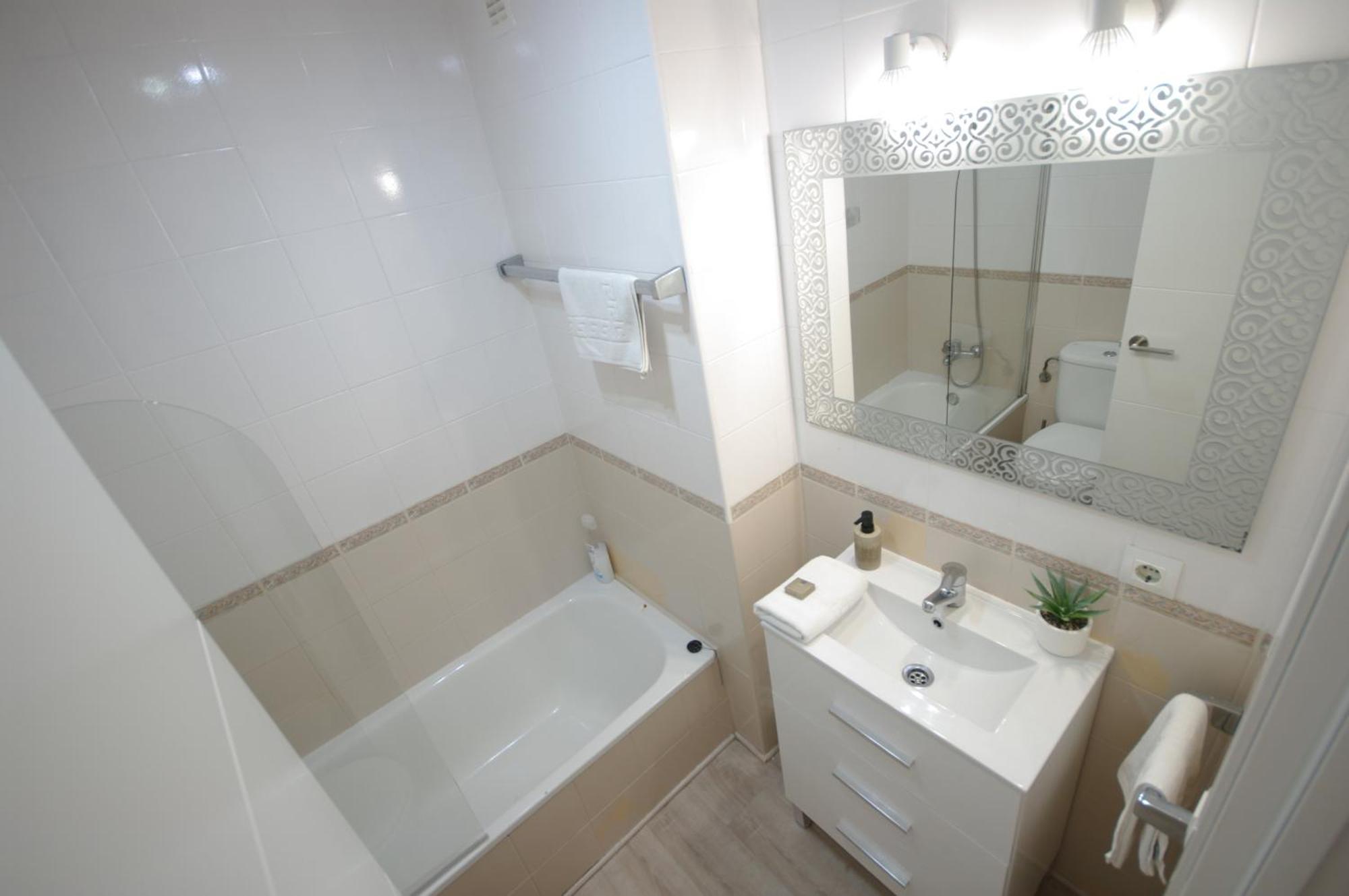 Livingtarifa Apartamento Agaporni מראה חיצוני תמונה